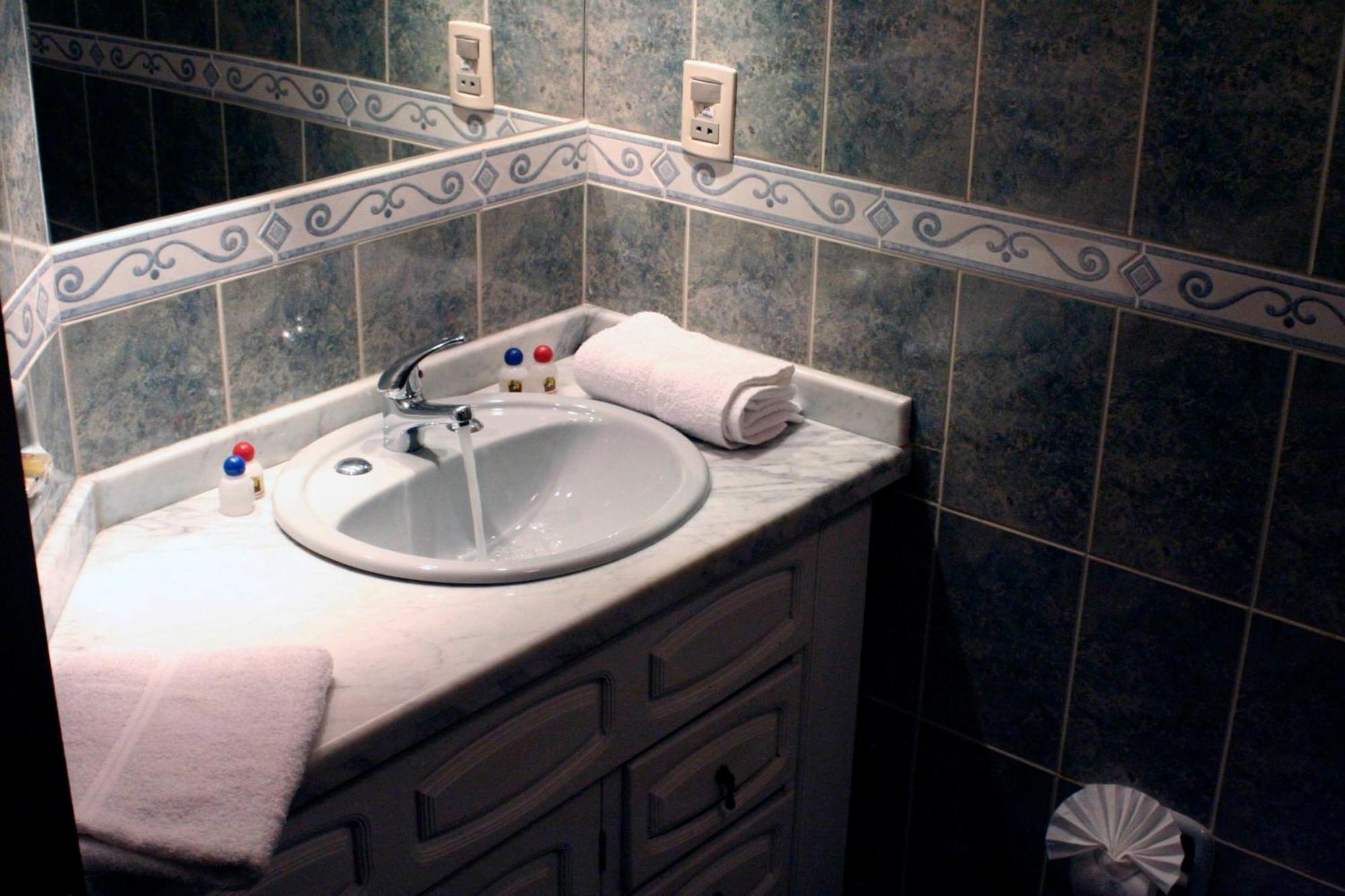 Hostal Patrimonio - Sucre Habitación foto